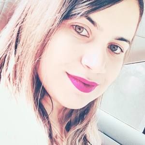 Meet your Posher, Rafaela